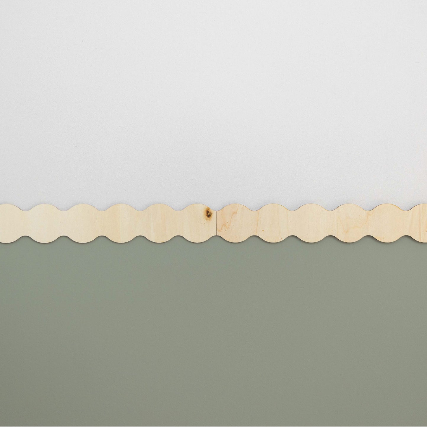 Cenefa de Madera Modelo Nube Moldura de Ondas Orgánicas