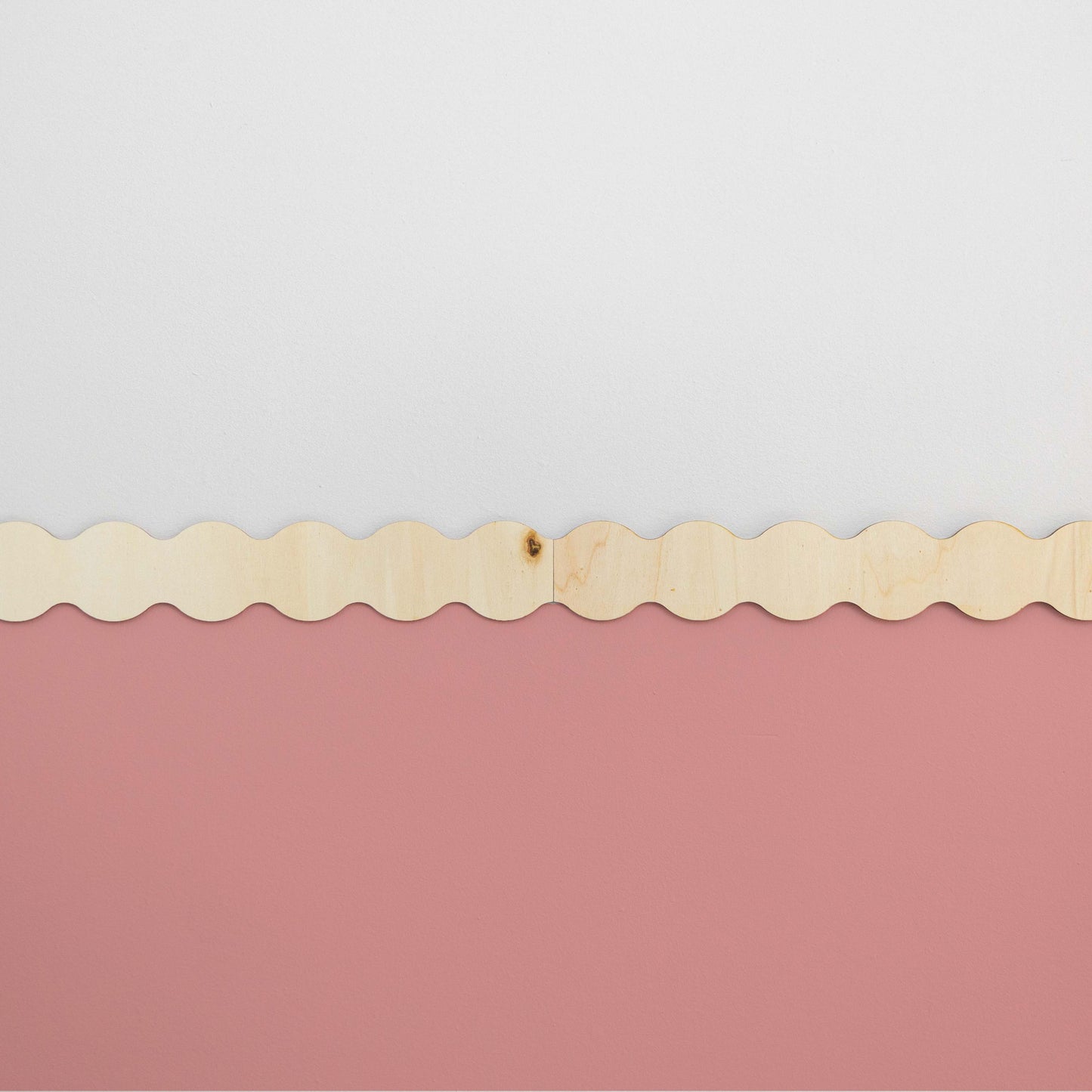 Cenefa de Madera Modelo Nube Moldura de Ondas Orgánicas