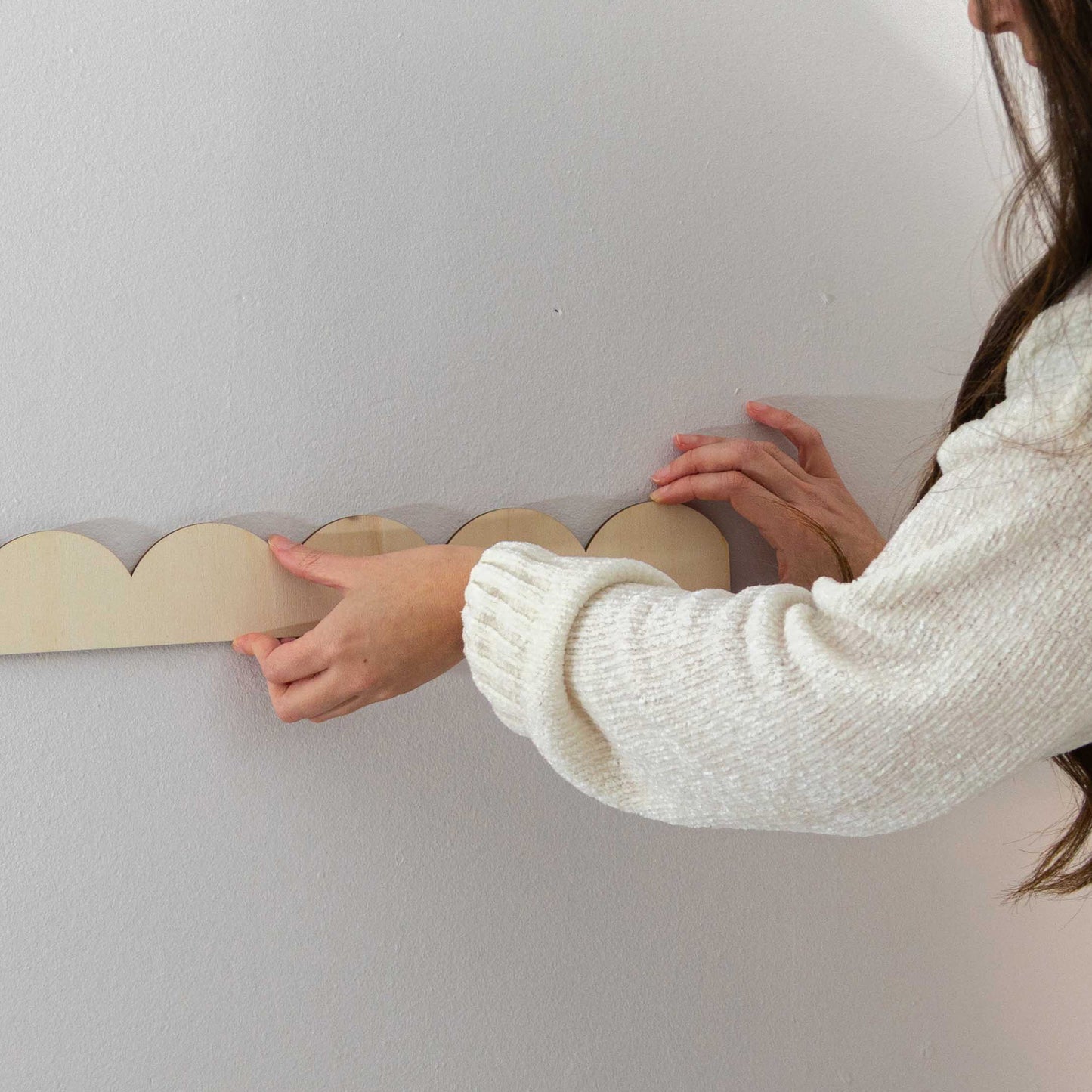 Cenefa de Madera Festoneada para Pared - Cornisa Ondulada Scallop