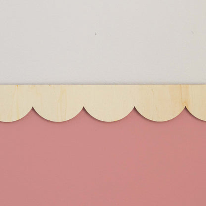 Cenefa de Madera Festoneada para Pared - Cornisa Ondulada Scallop